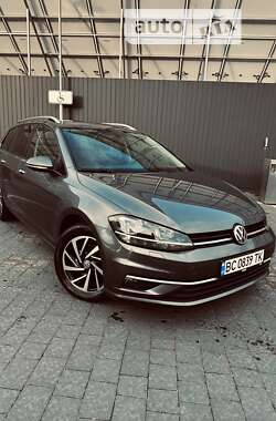 Універсал Volkswagen Golf 2019 в Самборі