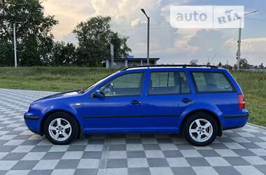 Универсал Volkswagen Golf 2003 в Самборе