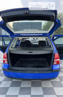 Универсал Volkswagen Golf 2003 в Самборе