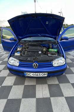 Универсал Volkswagen Golf 2003 в Самборе