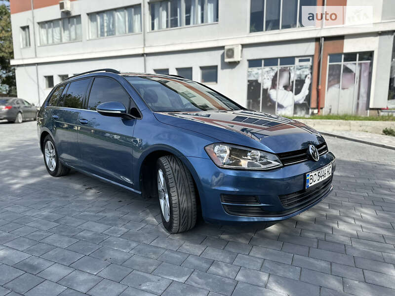 Универсал Volkswagen Golf 2015 в Львове