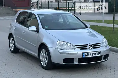 Volkswagen Golf 2005