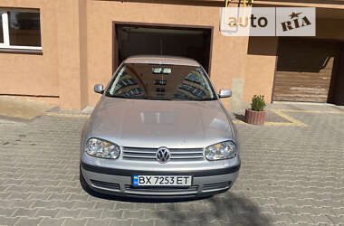 Хэтчбек Volkswagen Golf 2003 в Хмельницком