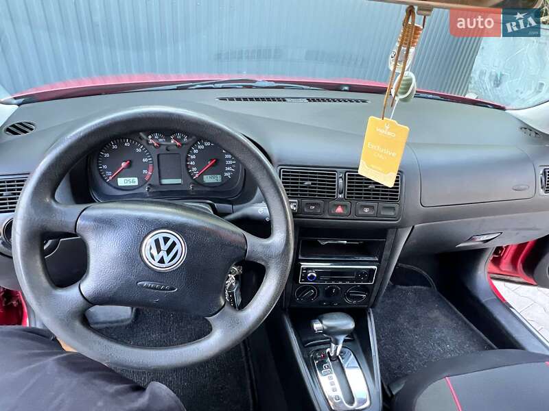 Хетчбек Volkswagen Golf 2001 в Дрогобичі