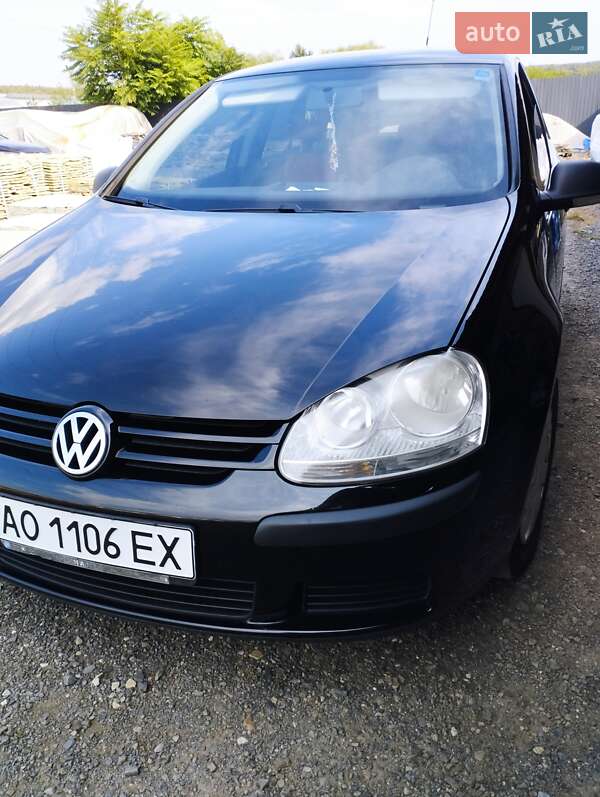 Хетчбек Volkswagen Golf 2008 в Мукачевому