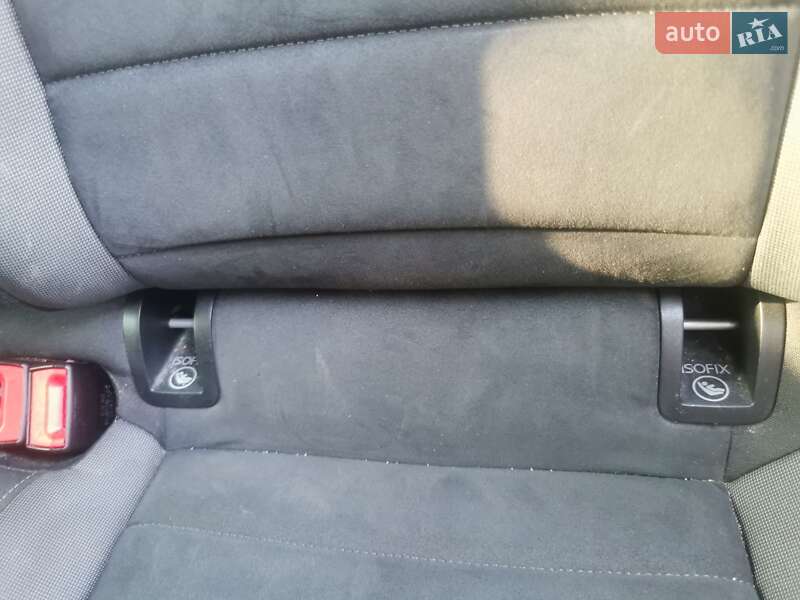 Універсал Volkswagen Golf 2017 в Житомирі