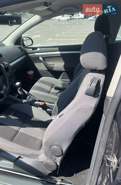 Хэтчбек Volkswagen Golf 2008 в 