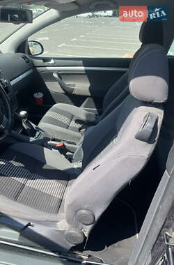 Хэтчбек Volkswagen Golf 2008 в 