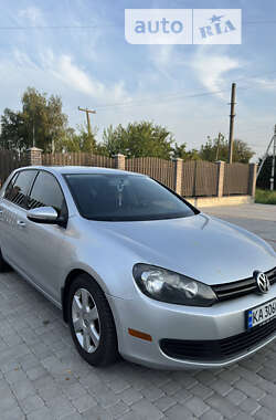 Хэтчбек Volkswagen Golf 2013 в Староконстантинове