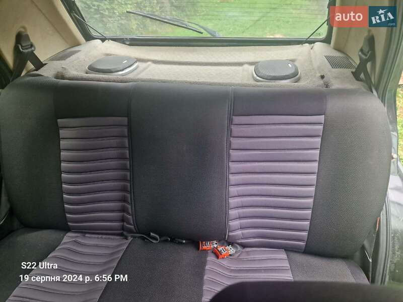 Хэтчбек Volkswagen Golf 1989 в Стебнику