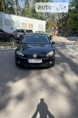 Хэтчбек Volkswagen Golf 2011 в Киеве