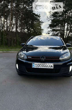 Хэтчбек Volkswagen Golf 2010 в Киеве