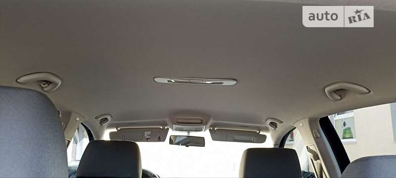 Хэтчбек Volkswagen Golf 2005 в Хмельницком