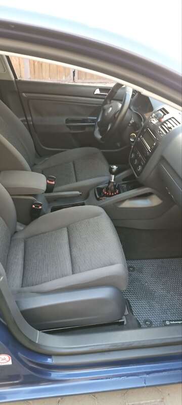 Хэтчбек Volkswagen Golf 2005 в Хмельницком