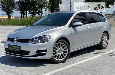 Універсал Volkswagen Golf 2013 в Києві