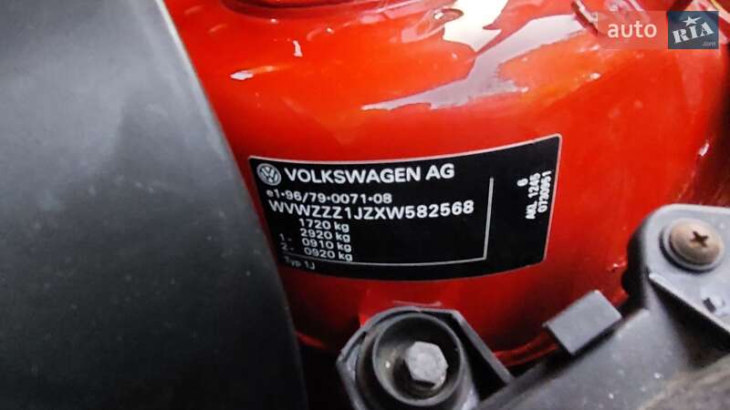 Хетчбек Volkswagen Golf 1999 в Одесі