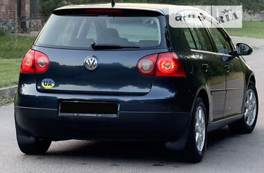 Хэтчбек Volkswagen Golf 2008 в Ровно