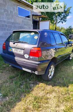 Хэтчбек Volkswagen Golf 1992 в Камне-Каширском