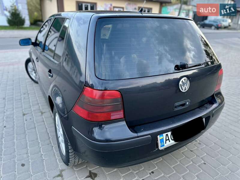 Хэтчбек Volkswagen Golf 2001 в Локачах
