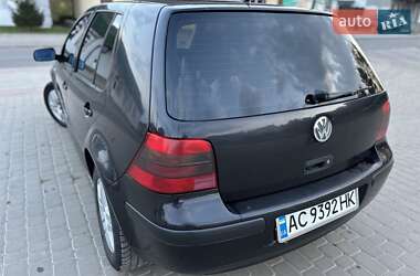 Хэтчбек Volkswagen Golf 2001 в Локачах