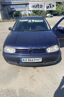 Універсал Volkswagen Golf 2001 в Харкові