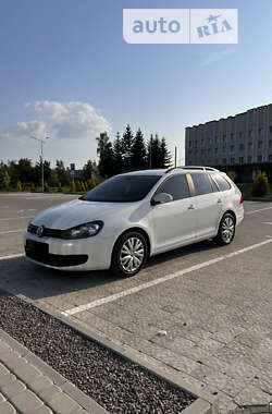 Универсал Volkswagen Golf 2012 в Мостиске