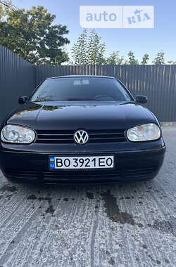 Хэтчбек Volkswagen Golf 2003 в Тернополе