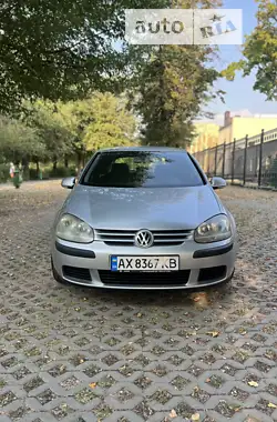 Volkswagen Golf 2003