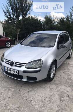 Хетчбек Volkswagen Golf 2005 в Вінниці