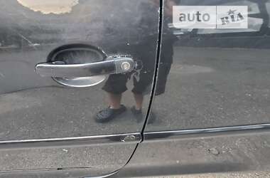 Хетчбек Volkswagen Golf 2003 в 