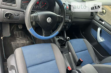 Хетчбек Volkswagen Golf 2005 в Бердичеві