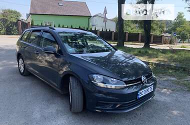 Універсал Volkswagen Golf 2019 в Золочеві