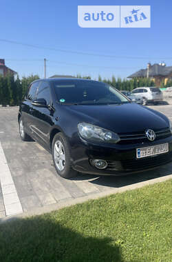 Хэтчбек Volkswagen Golf 2012 в Луцке