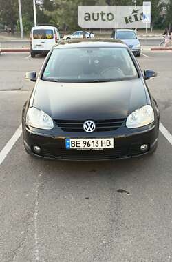 Хэтчбек Volkswagen Golf 2008 в Николаеве