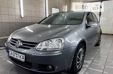 Хэтчбек Volkswagen Golf 2007 в Монастырище