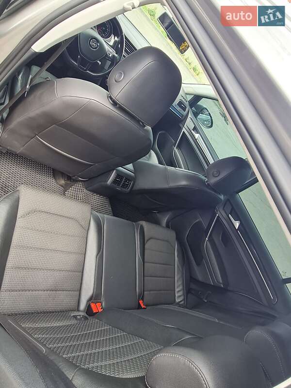 Універсал Volkswagen Golf 2014 в Сваляві