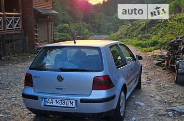 Хетчбек Volkswagen Golf 2000 в Києві