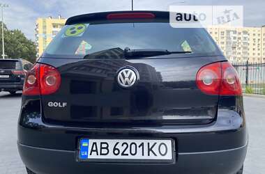 Хетчбек Volkswagen Golf 2005 в Вінниці