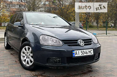 Хетчбек Volkswagen Golf 2005 в Києві