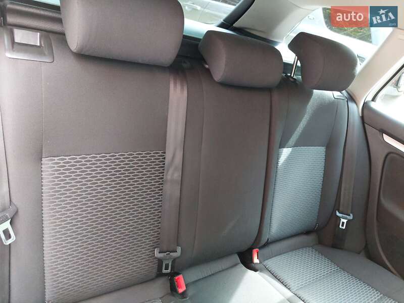 Универсал Volkswagen Golf 2012 в Львове