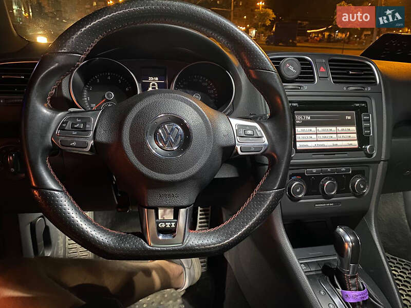 Хэтчбек Volkswagen Golf 2011 в Харькове