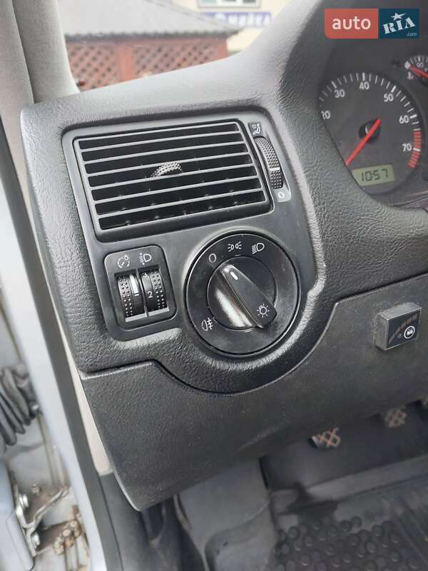 Хэтчбек Volkswagen Golf 2003 в Звенигородке фото 31 Хэтчбек Volkswagen Golf 2003 в Звенигородке