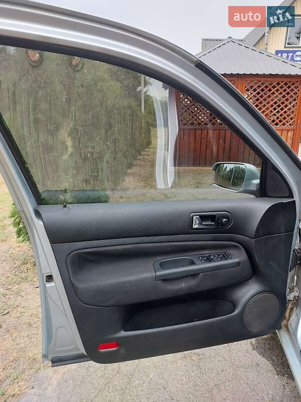 Хэтчбек Volkswagen Golf 2003 в Звенигородке фото 37 Хэтчбек Volkswagen Golf 2003 в Звенигородке