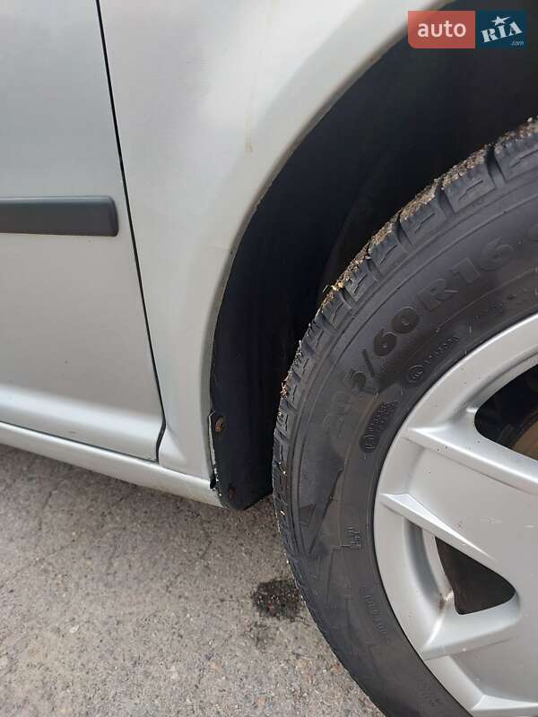 Хэтчбек Volkswagen Golf 2003 в Звенигородке фото 57 Хэтчбек Volkswagen Golf 2003 в Звенигородке