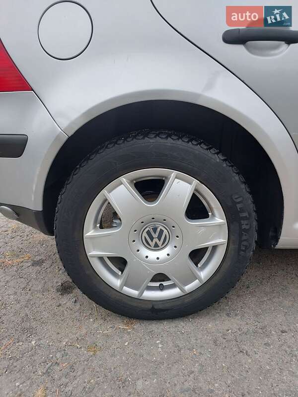 Хэтчбек Volkswagen Golf 2003 в Звенигородке фото 66 Хэтчбек Volkswagen Golf 2003 в Звенигородке