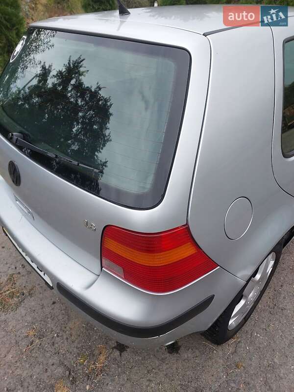 Хэтчбек Volkswagen Golf 2003 в Звенигородке фото 69 Хэтчбек Volkswagen Golf 2003 в Звенигородке