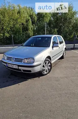 Volkswagen Golf 2003