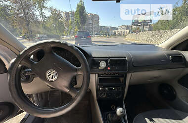 Хэтчбек Volkswagen Golf 1998 в Украинке