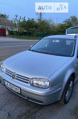 Универсал Volkswagen Golf 2003 в Мироновке