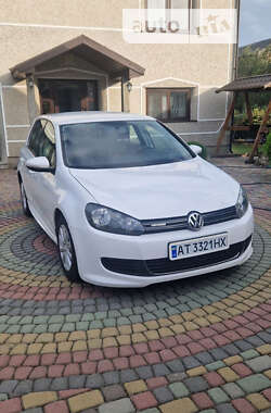 Хэтчбек Volkswagen Golf 2010 в Ивано-Франковске